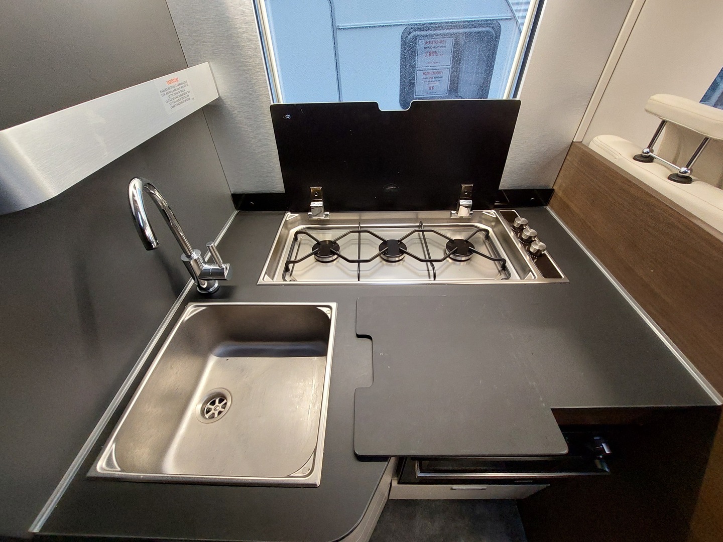 ADRIA Matrix Supreme 670 SL 2022