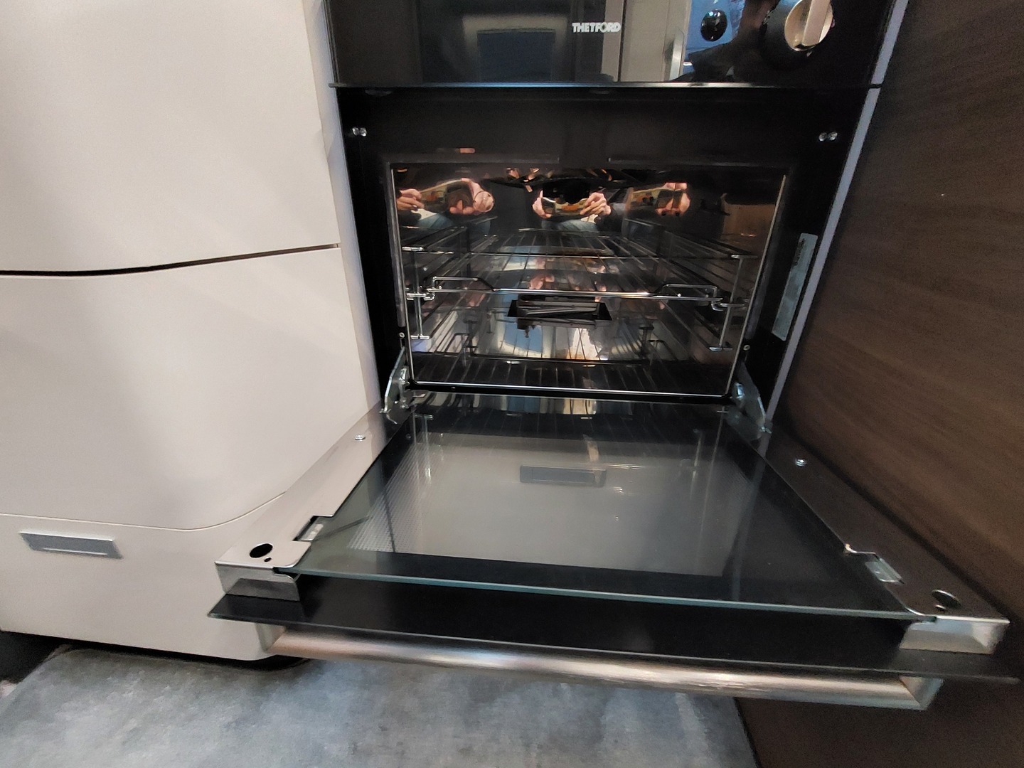 ADRIA Matrix Supreme 670 SL 2022