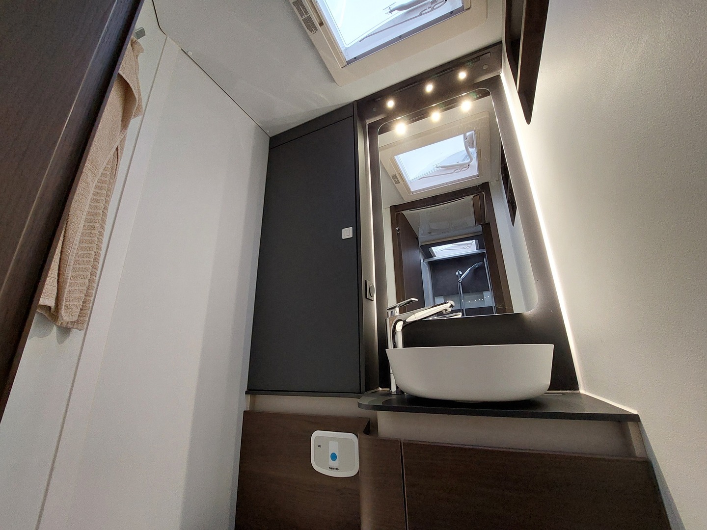 ADRIA Matrix Supreme 670 SL 2022