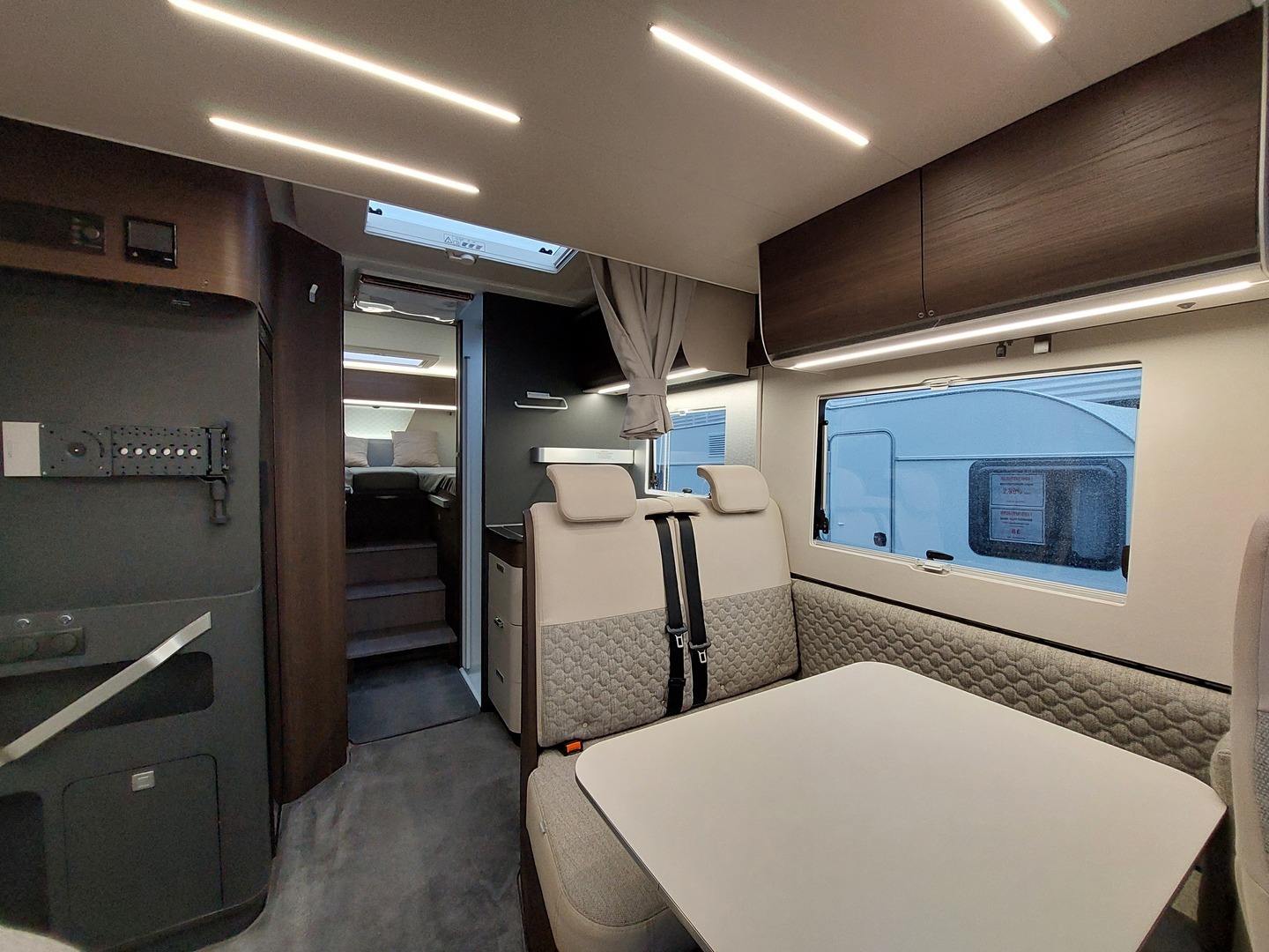 ADRIA Matrix Supreme 670 SL 2022