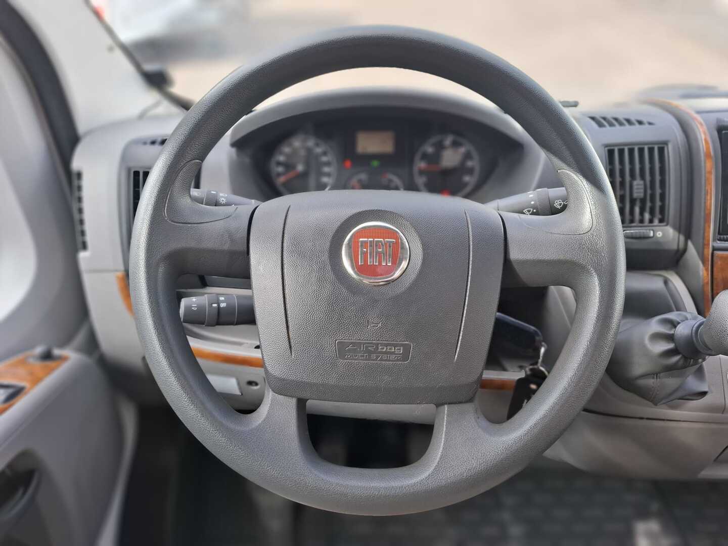 BÜRSTNER Nexxo T 569 2010