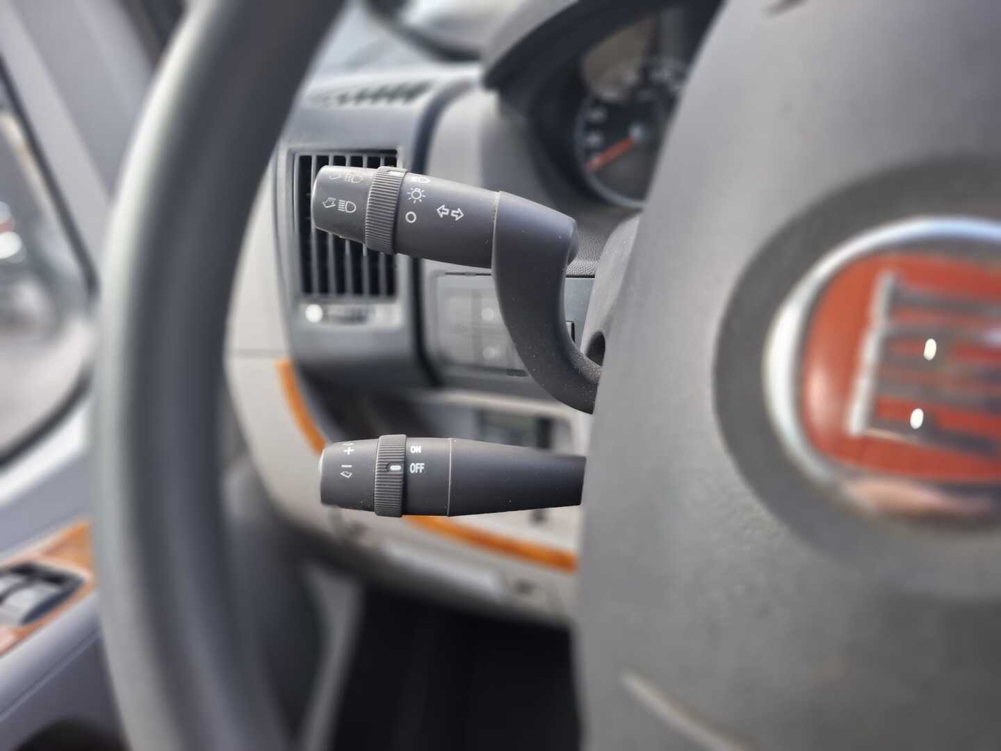 BÜRSTNER Nexxo T 569 2010