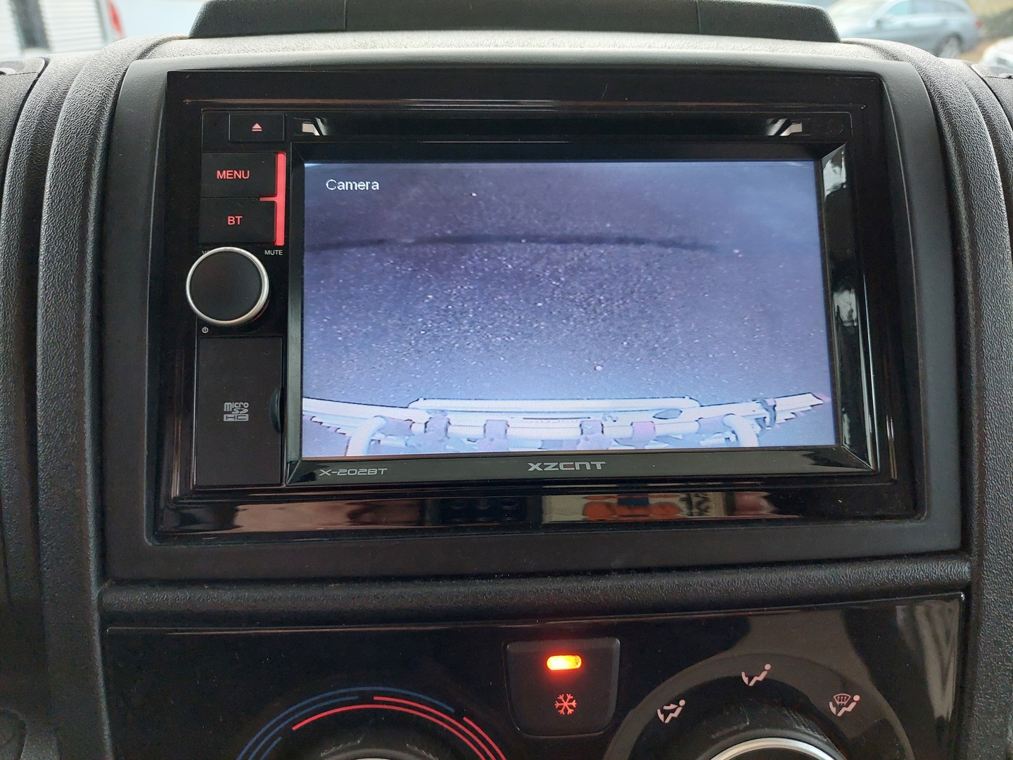 EURA MOBIL Activa One 690 HB 2017