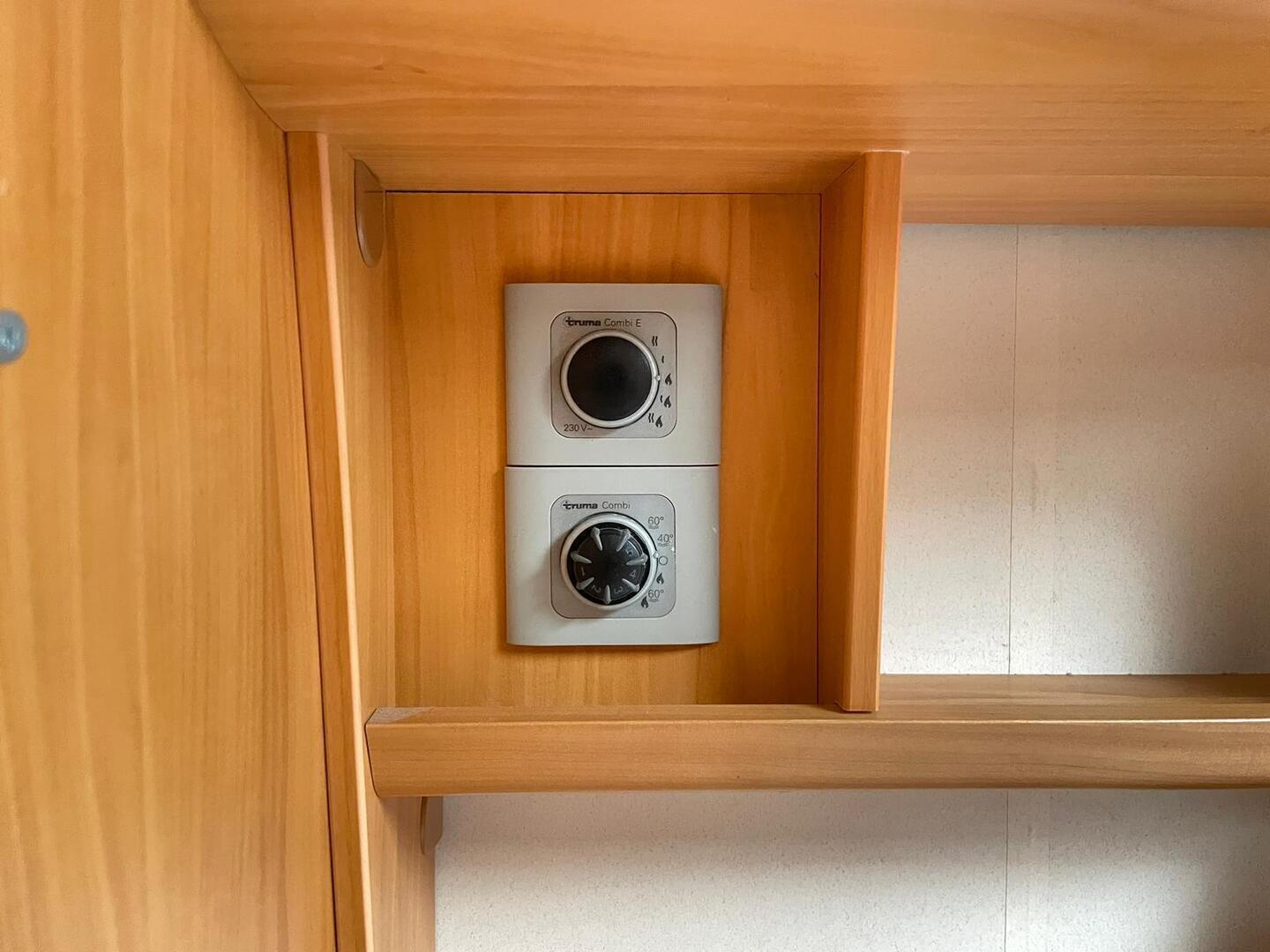 ADRIA Coral Plus 680 ST 2011