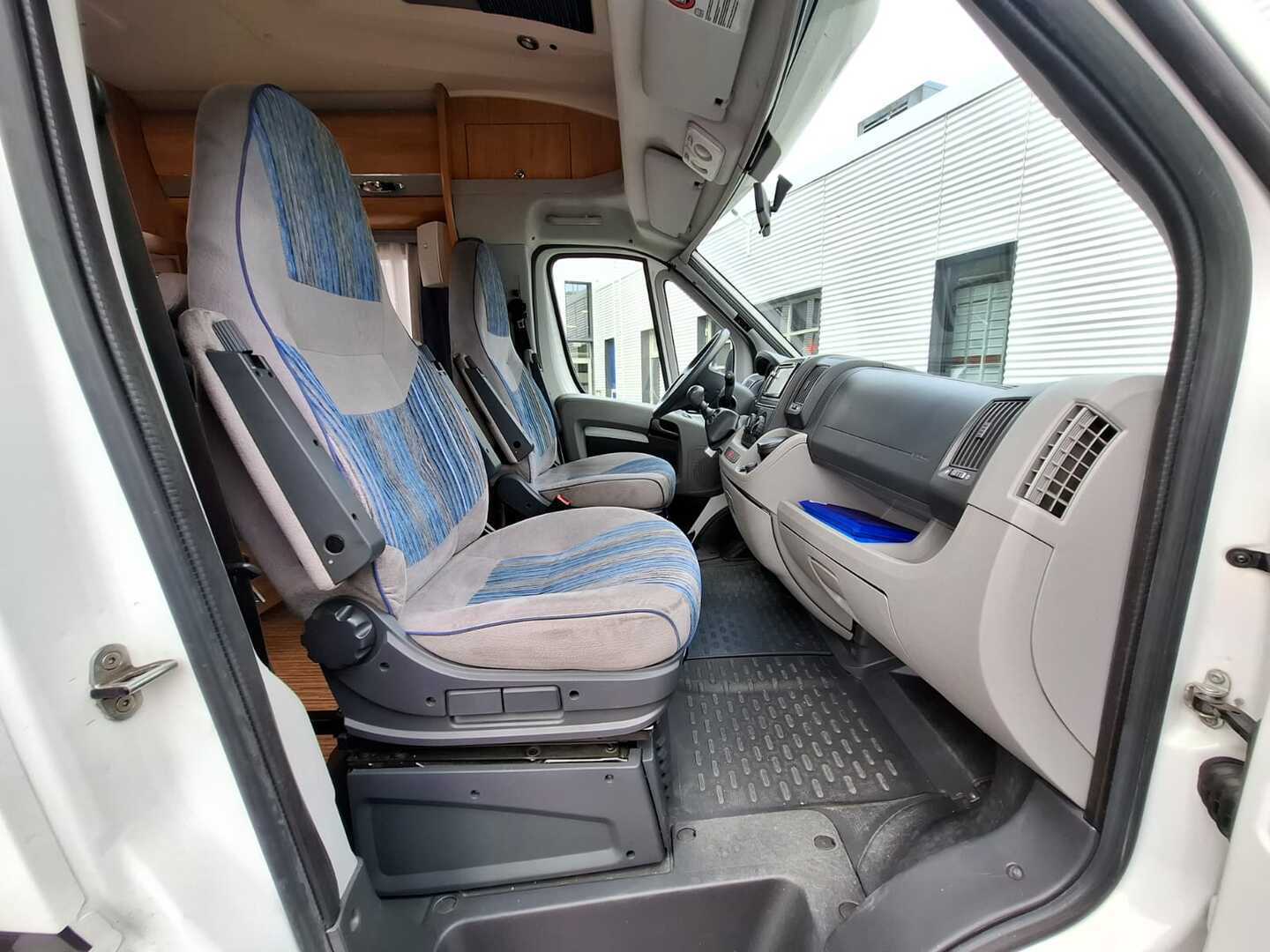 ADRIA Coral Plus 680 ST 2011