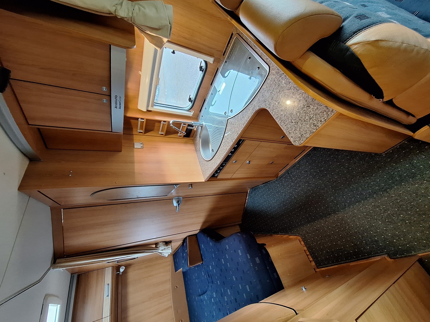 DETHLEFFS Globe 4 2011