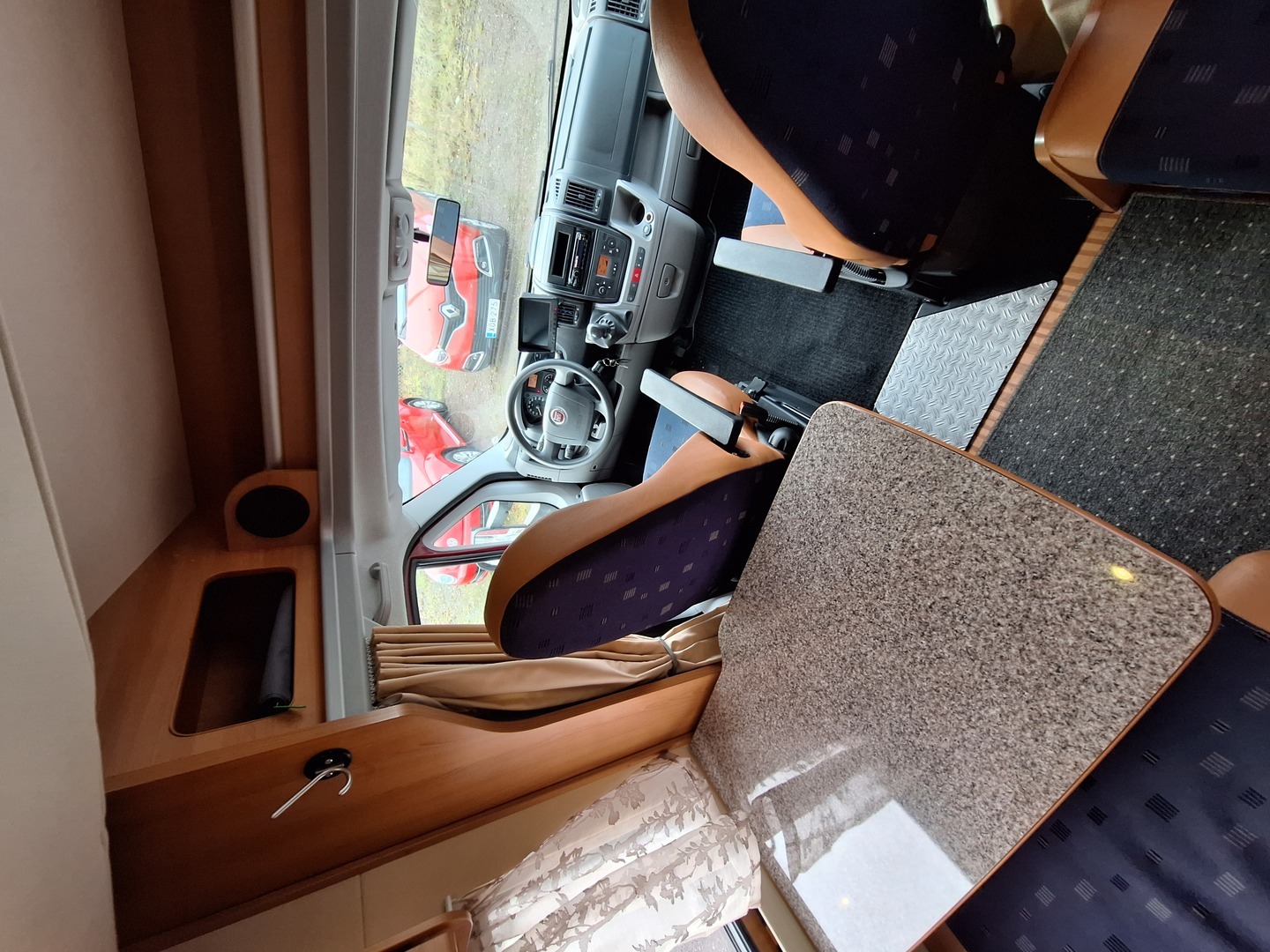 DETHLEFFS Globe 4 2011