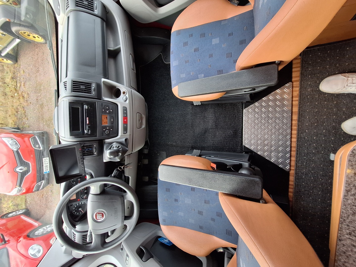 DETHLEFFS Globe 4 2011