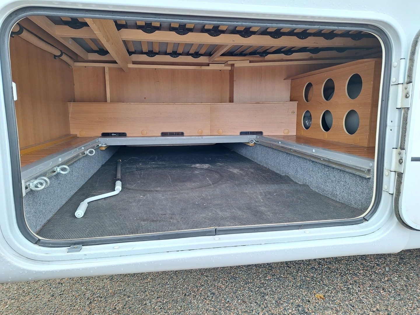 DETHLEFFS Globe 4 2011