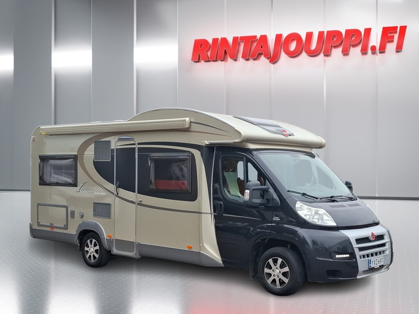 BÜRSTNER Ixeo Time T 695 Moonlight 2012