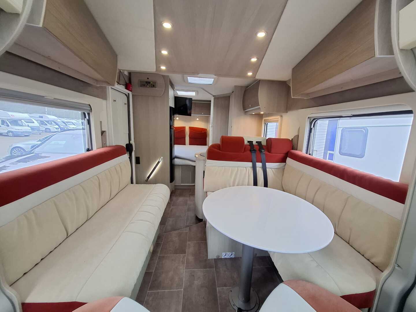 BÜRSTNER Ixeo Time T 695 Moonlight 2012