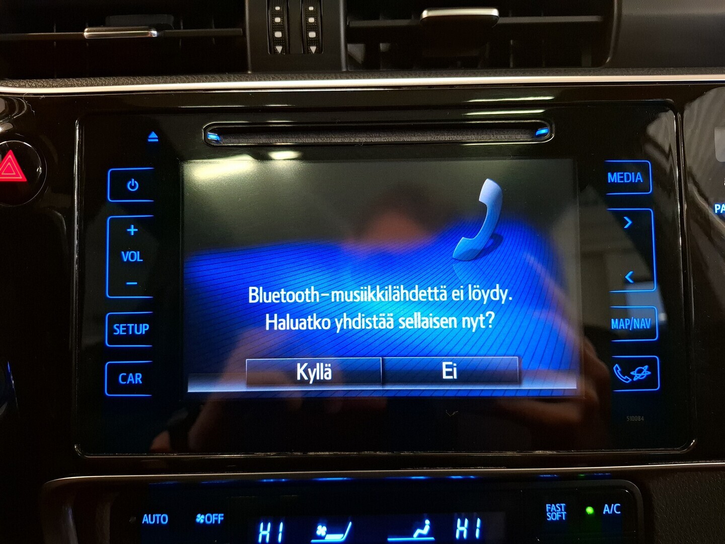TOYOTA Auris 2016