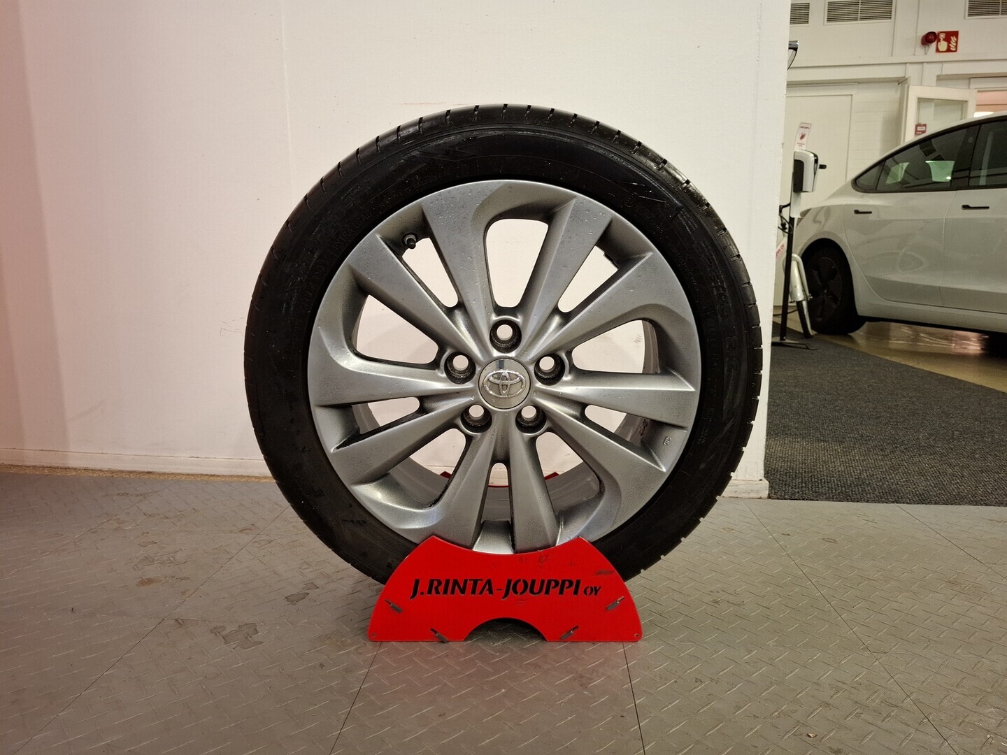 TOYOTA Auris 2016