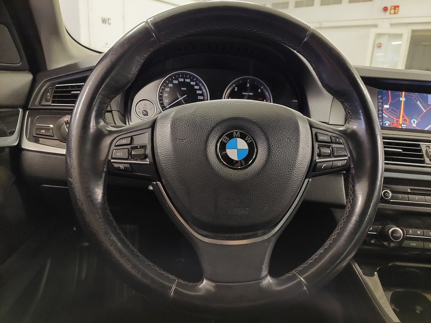 BMW 518 2013
