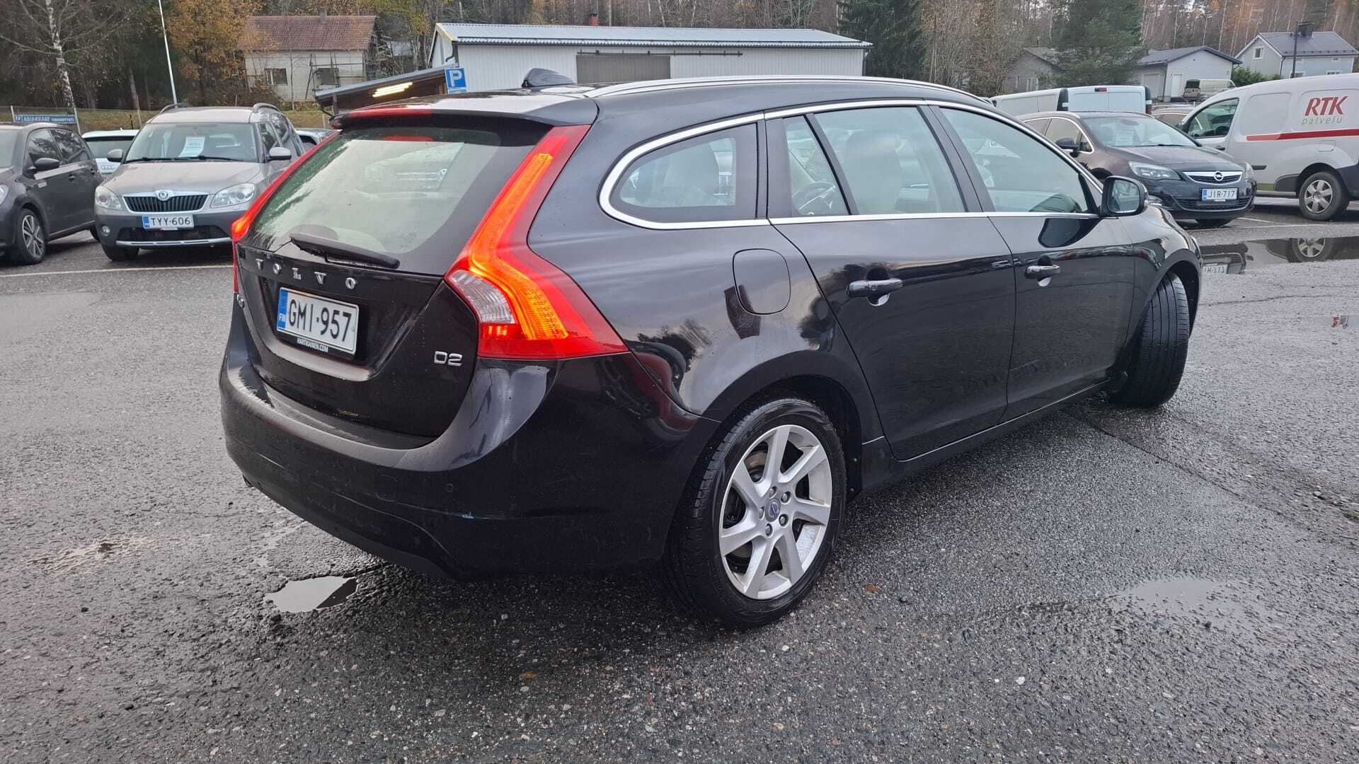 VOLVO V60 2014