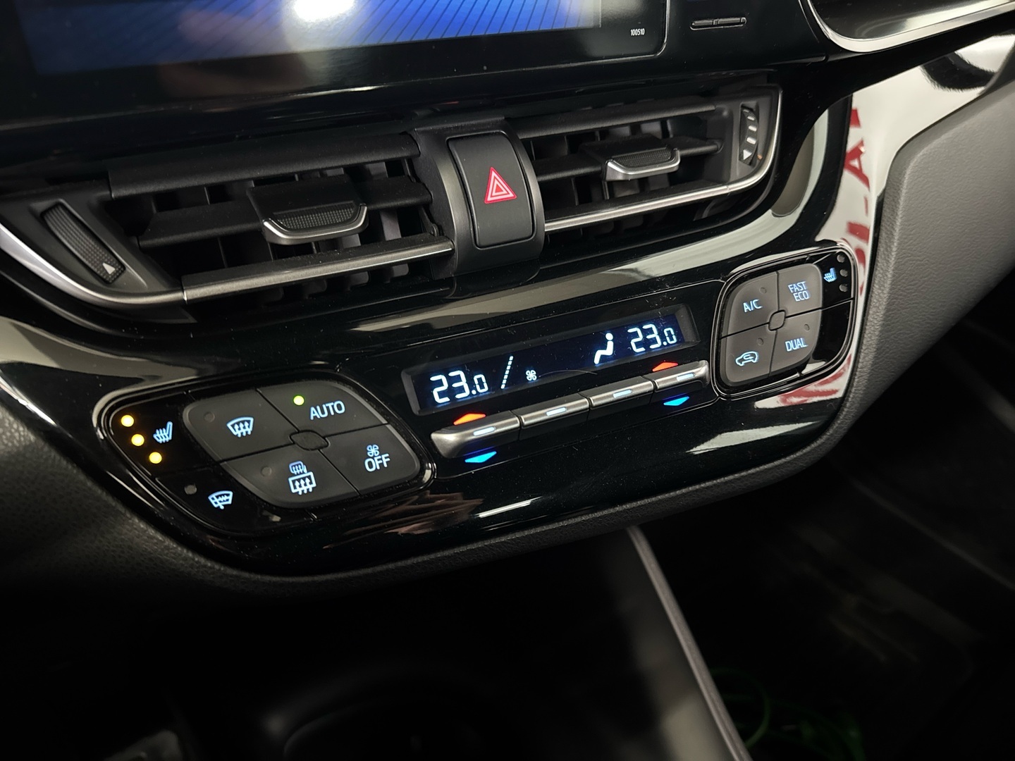 TOYOTA C-HR 2017