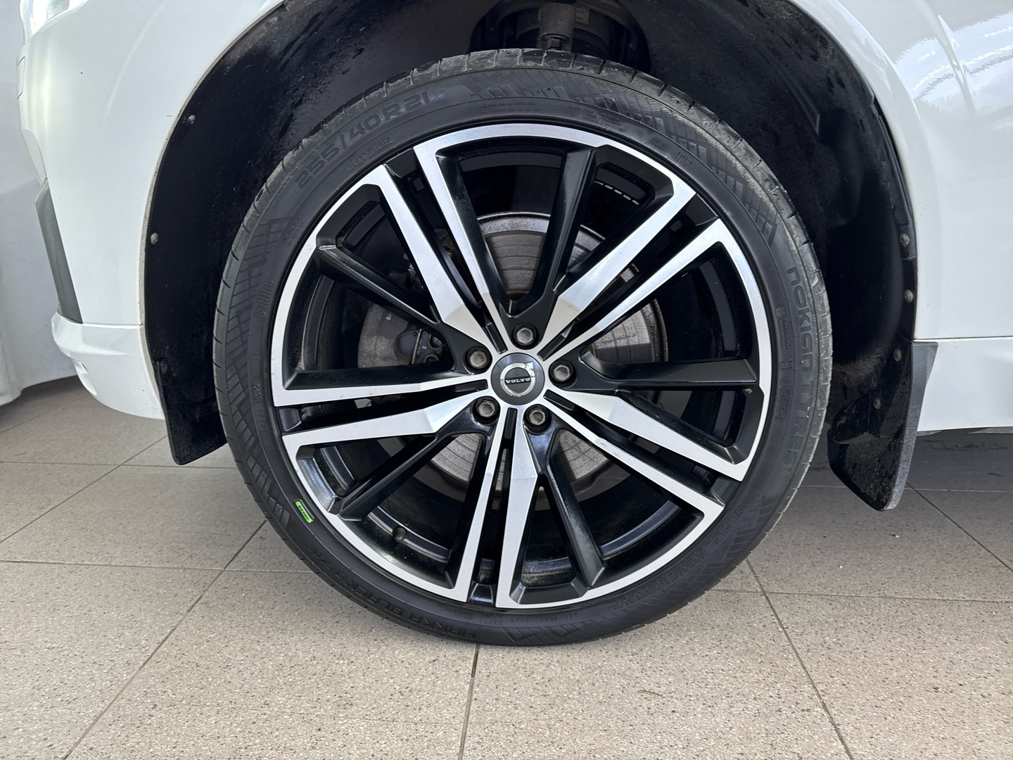 VOLVO XC60 2019