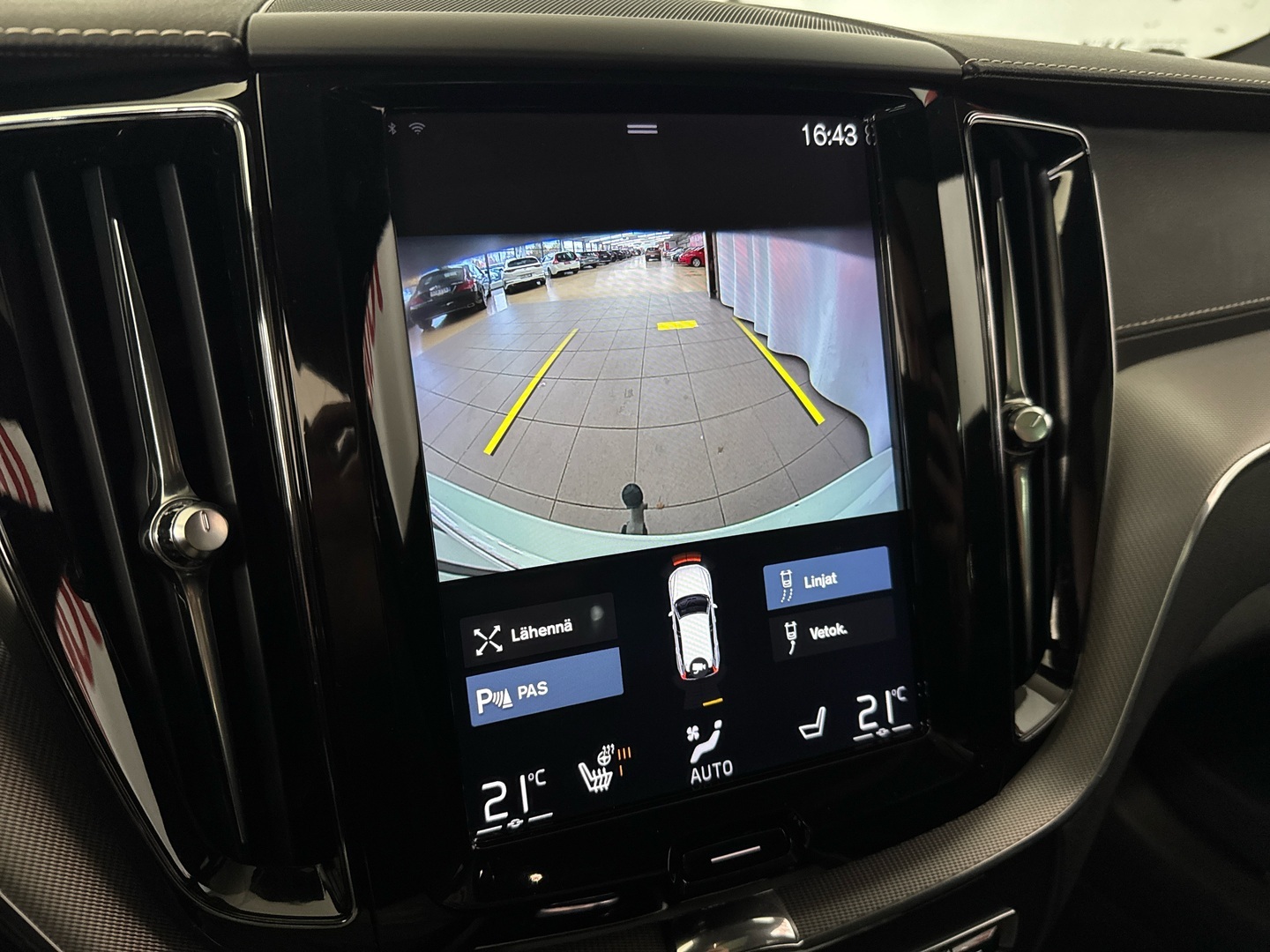 VOLVO XC60 2019