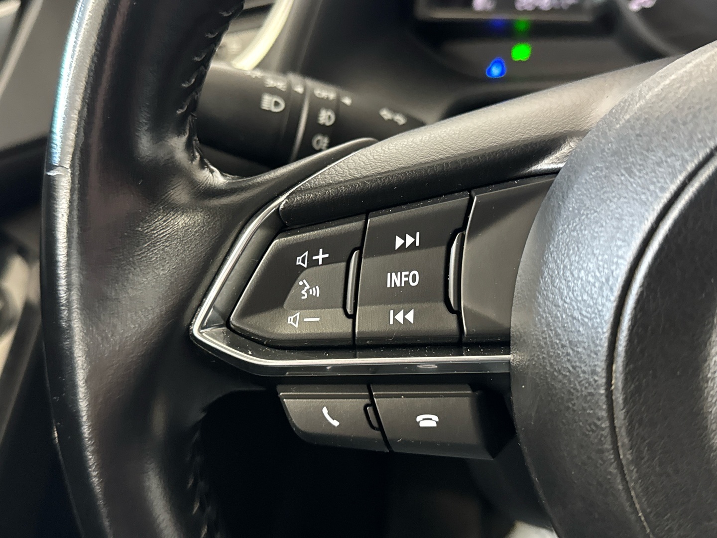 MAZDA 3 2018