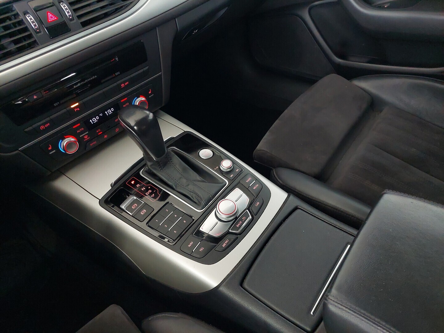 AUDI A6 2016