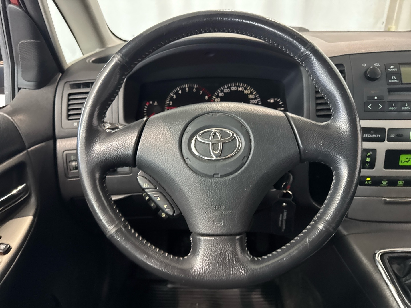 TOYOTA Corolla Verso 2003