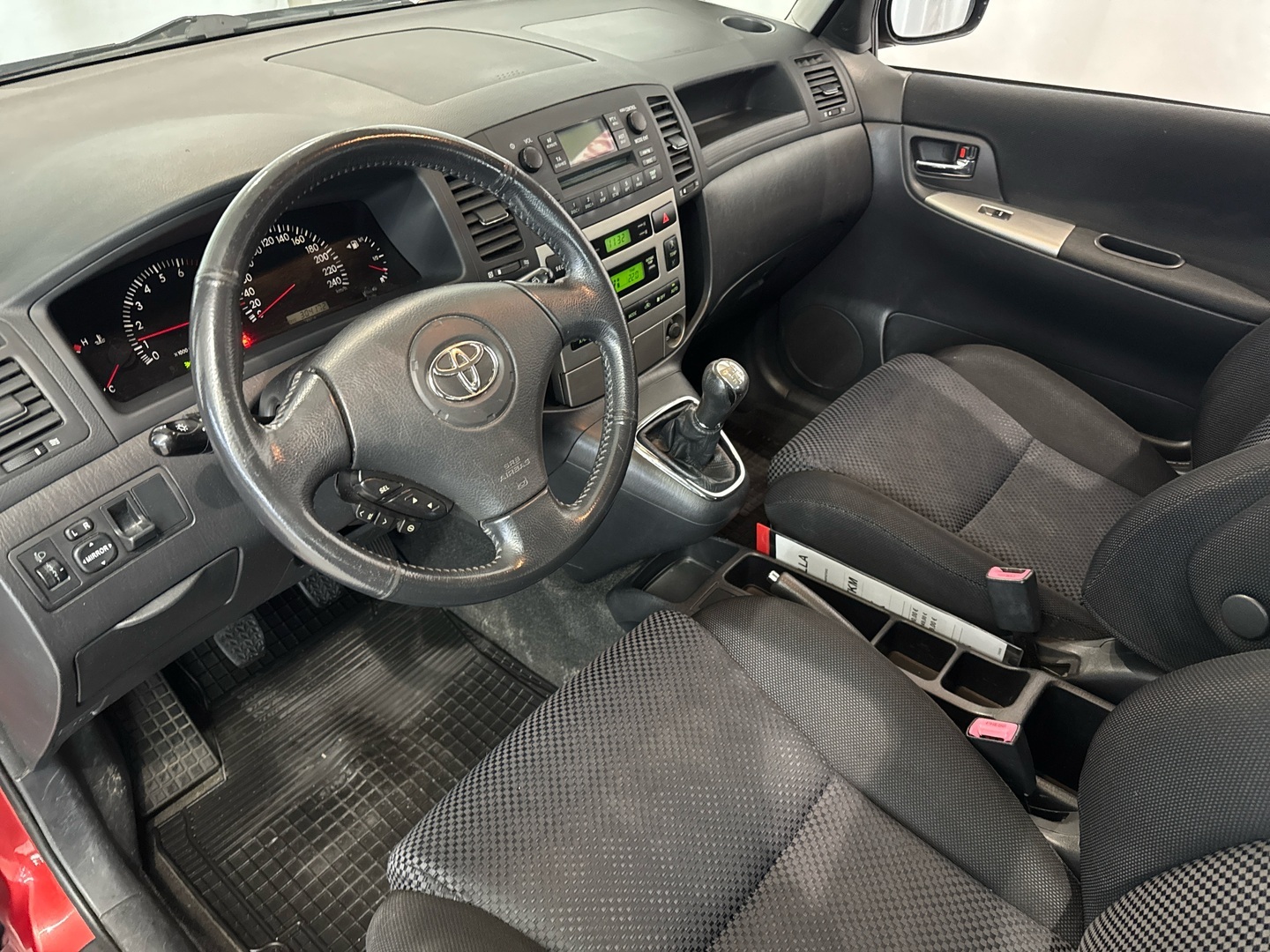 TOYOTA Corolla Verso 2003