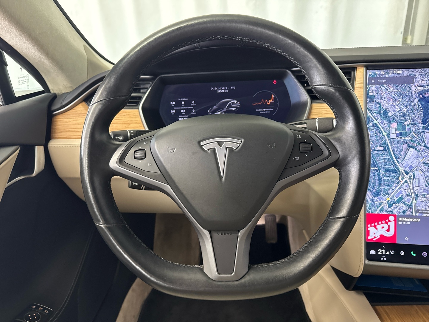 TESLA Model S 2018