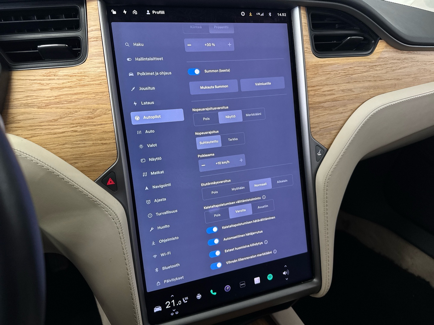 TESLA Model S 2018