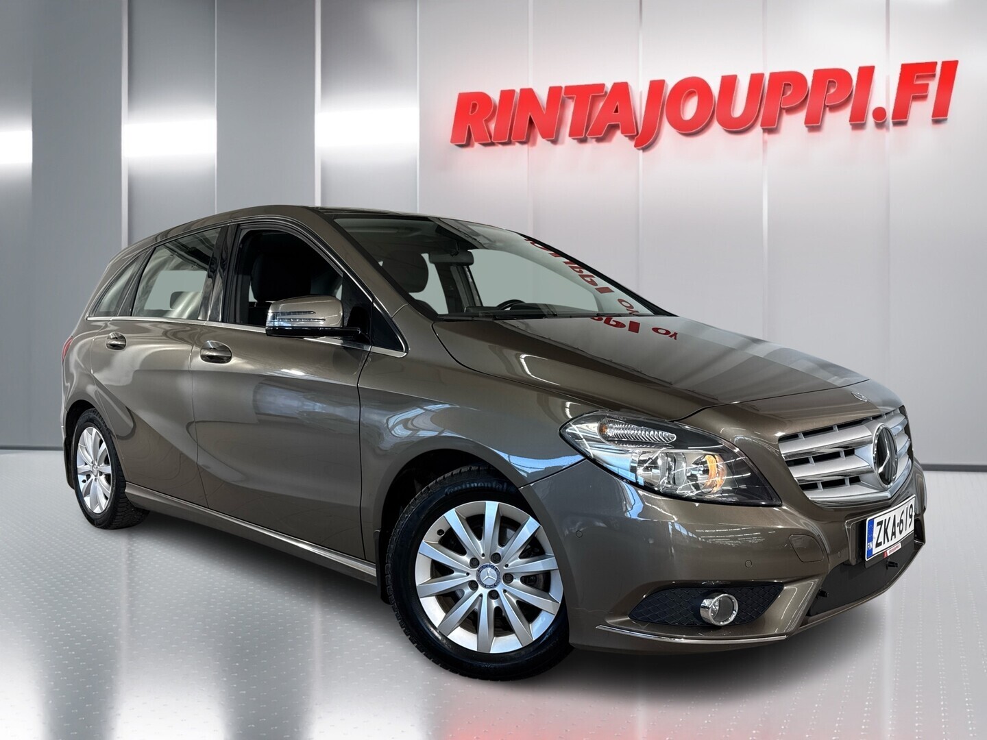 MERCEDES-BENZ B 2013