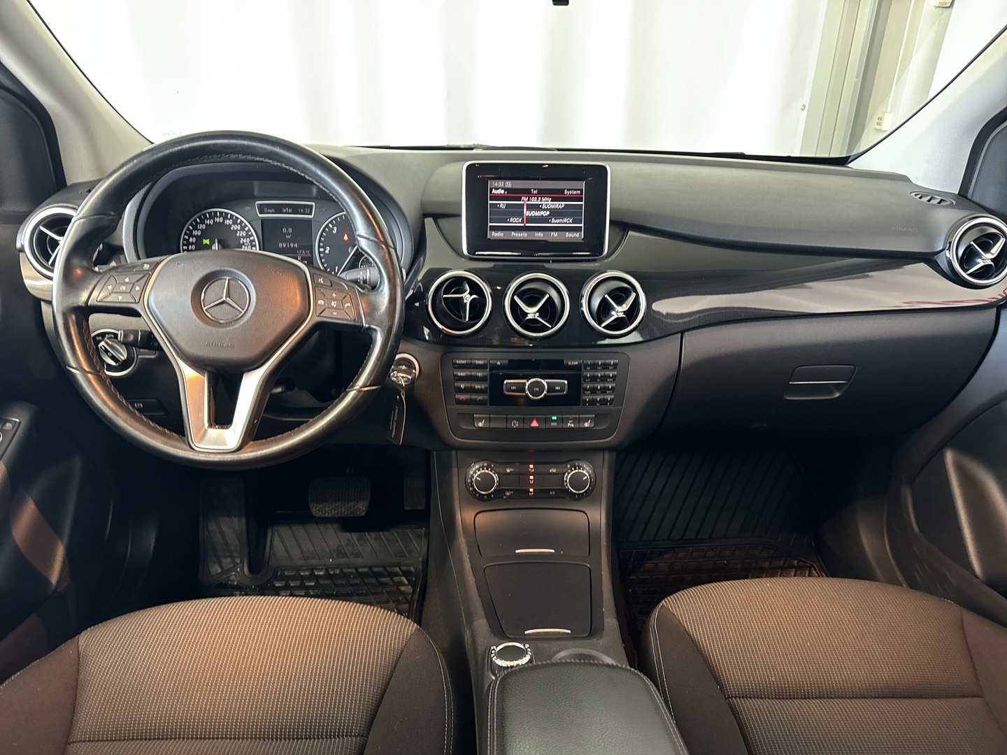 MERCEDES-BENZ B 2013