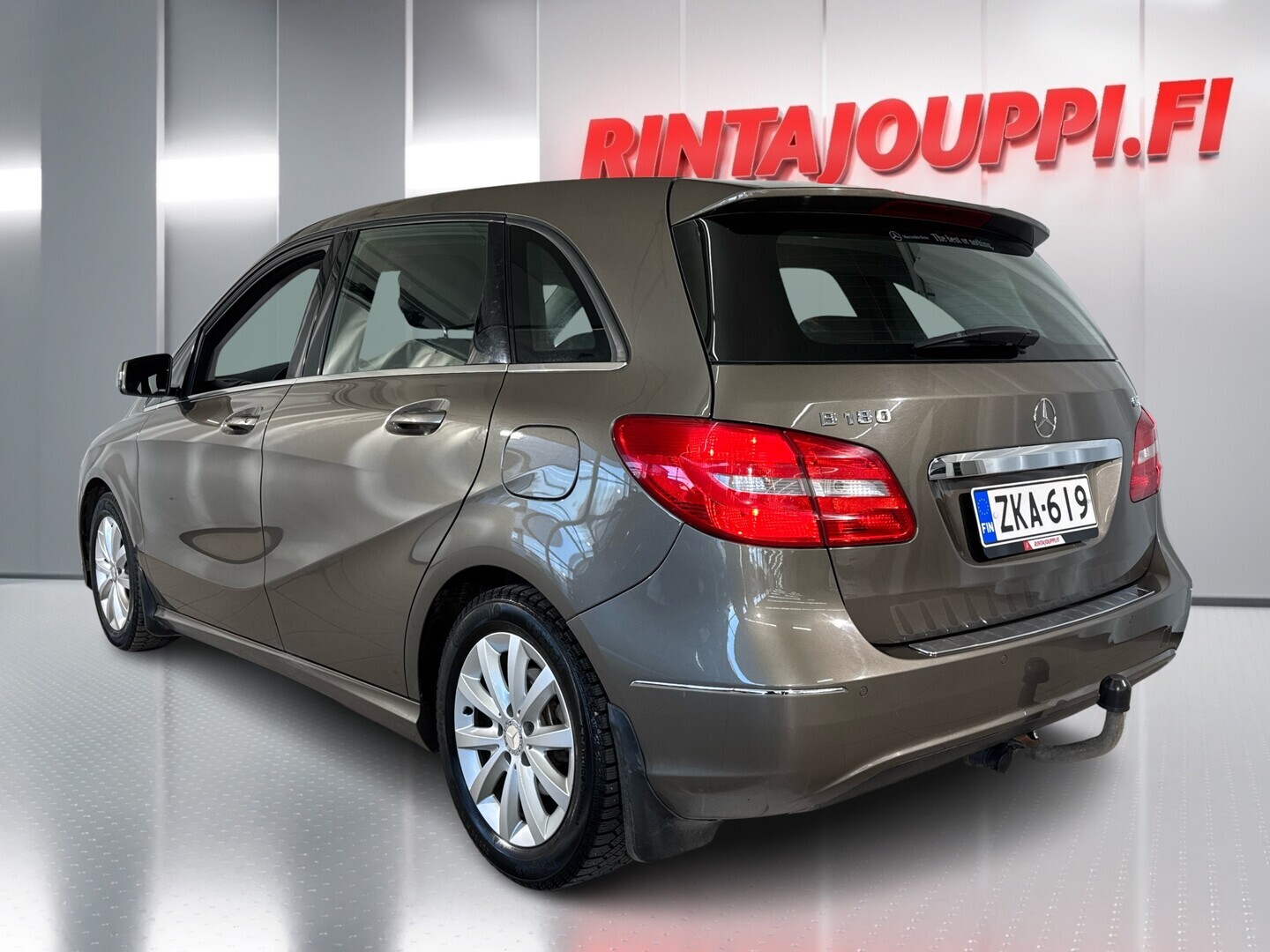 MERCEDES-BENZ B 2013