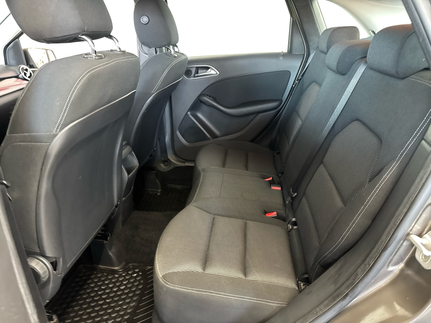 MERCEDES-BENZ B 2013