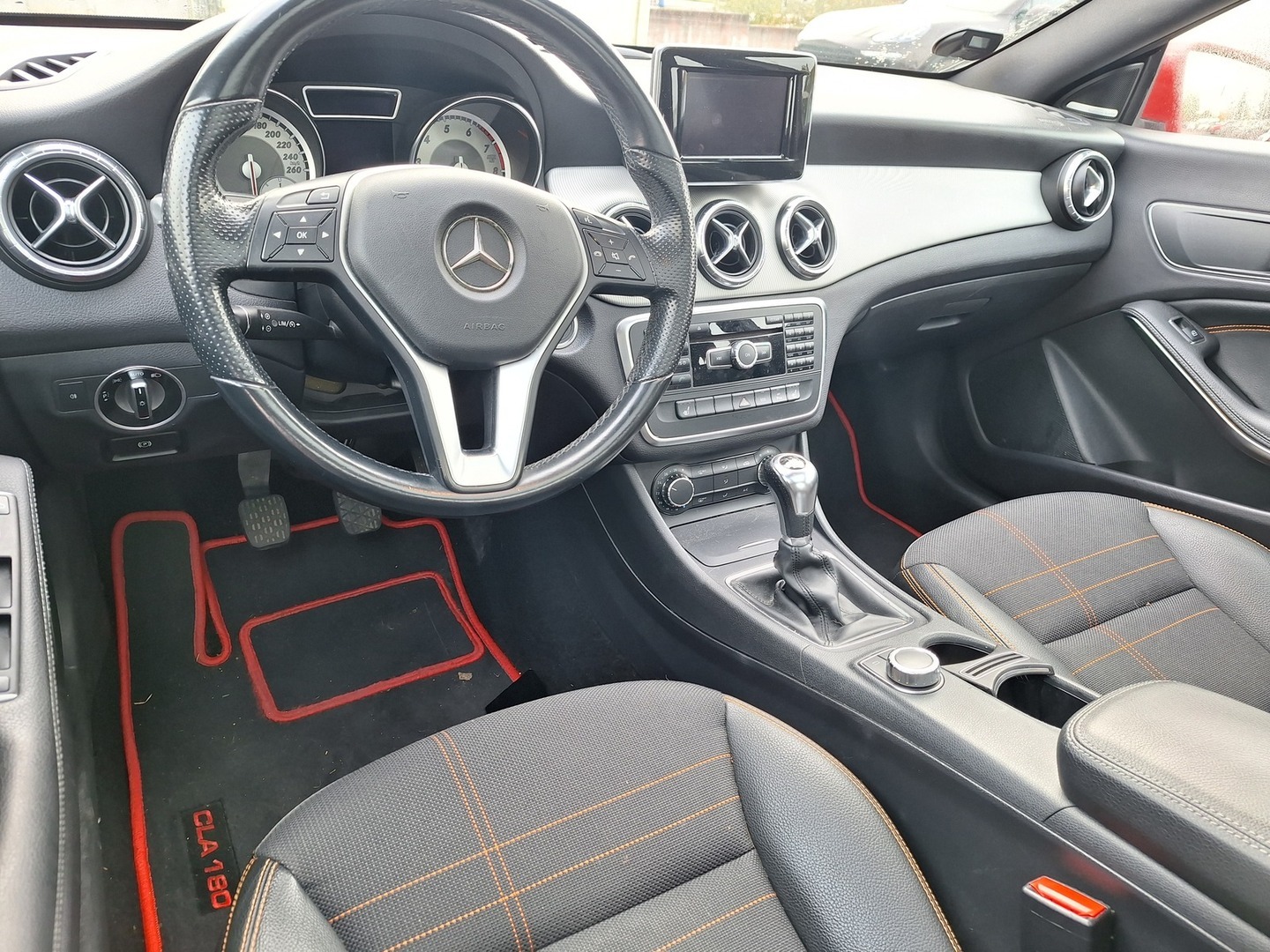 MERCEDES-BENZ CLA 2014