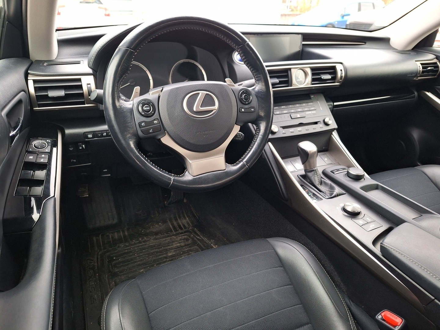 LEXUS IS 2015