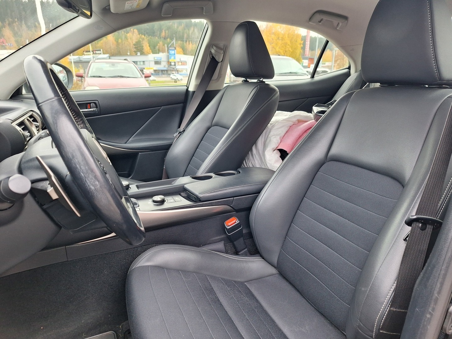 LEXUS IS 2015