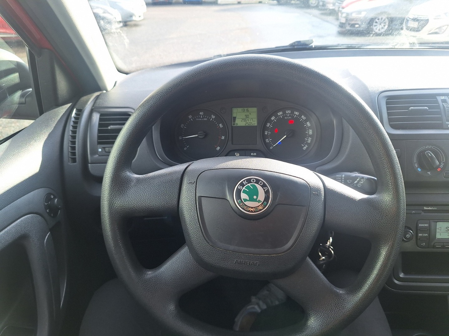 SKODA Fabia 2011