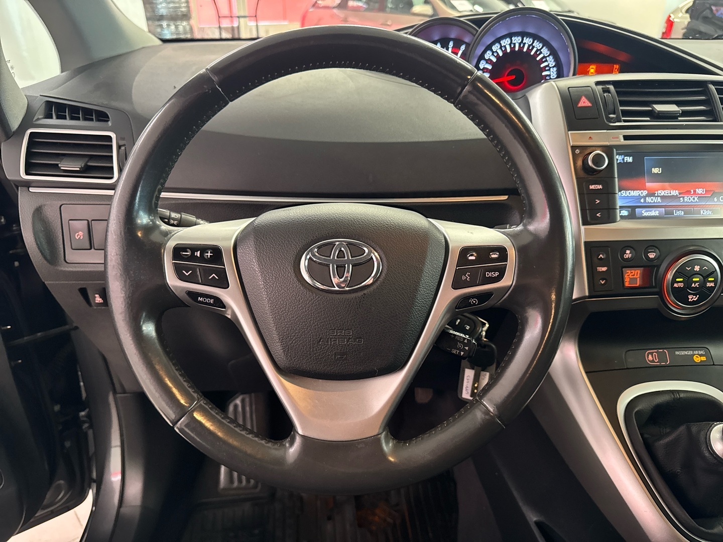 TOYOTA Verso 2014