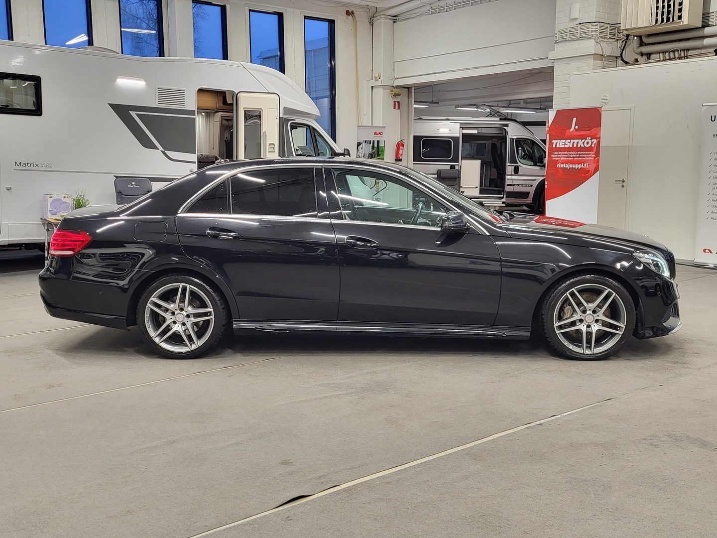 MERCEDES-BENZ E 2014