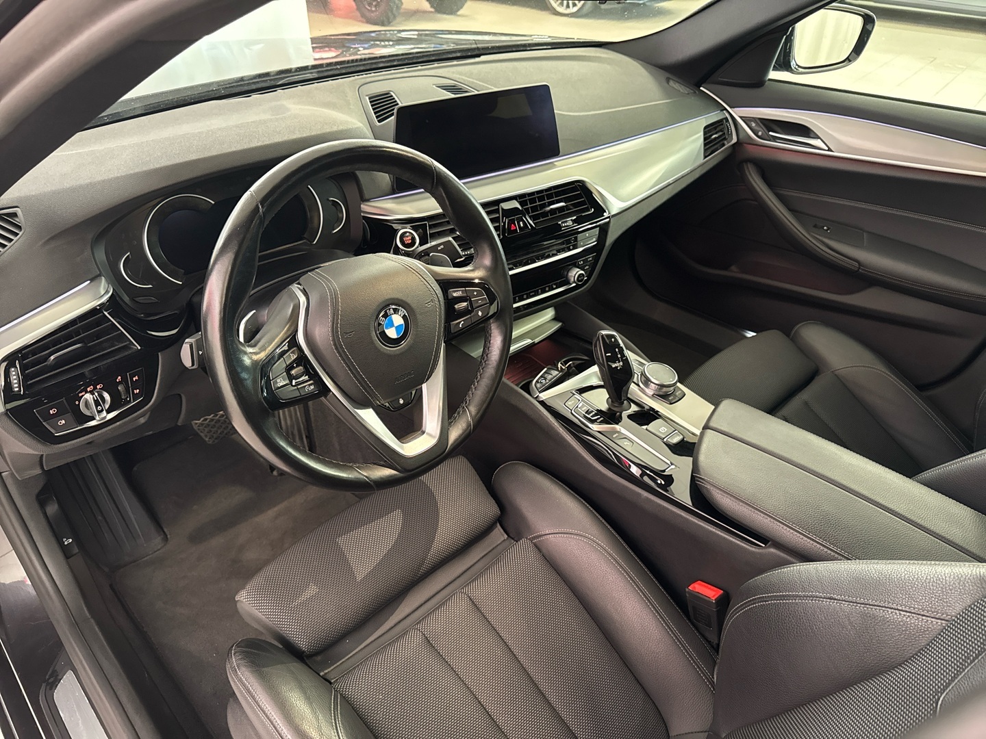 BMW 530 2018