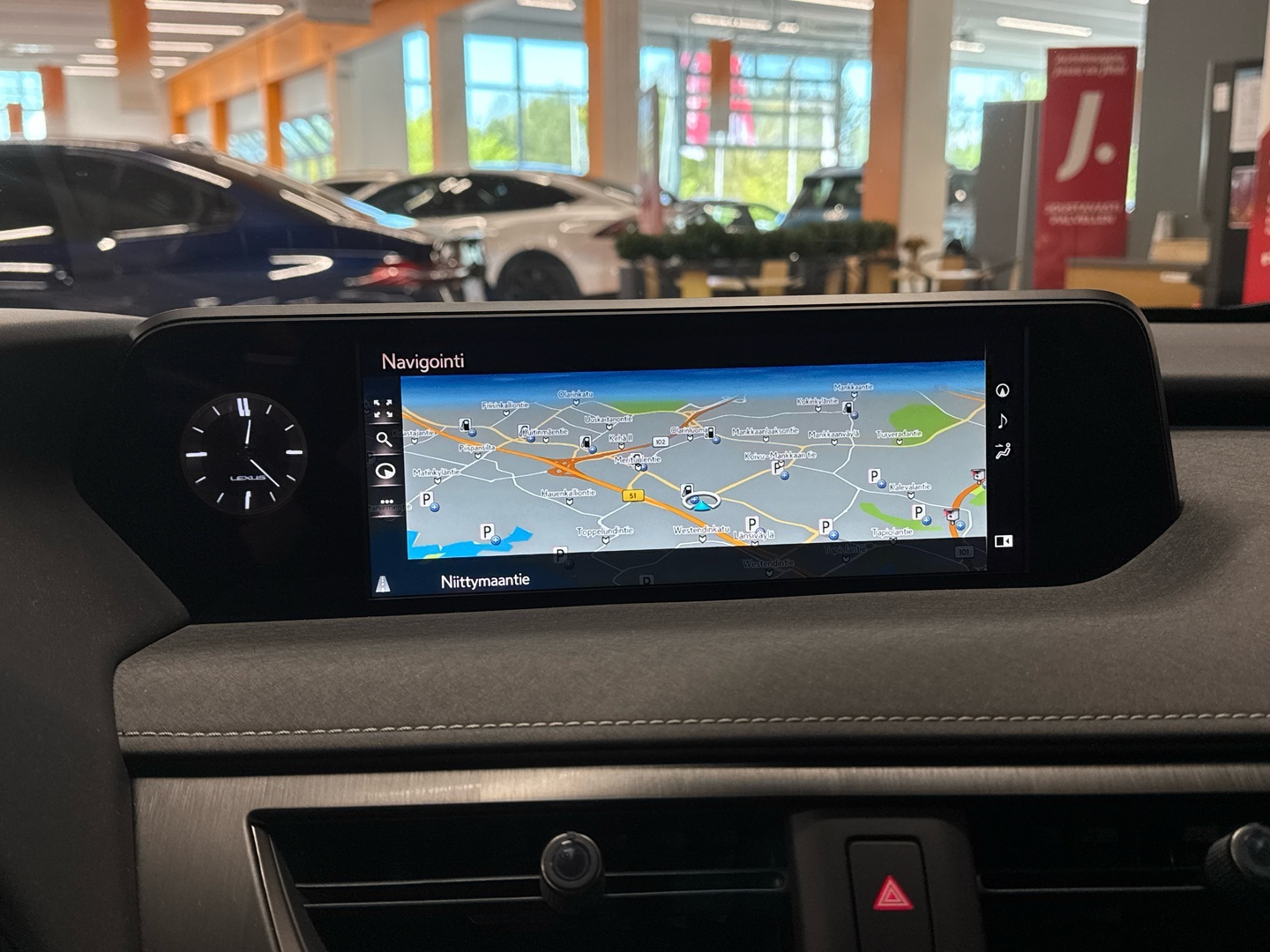 LEXUS UX 2022