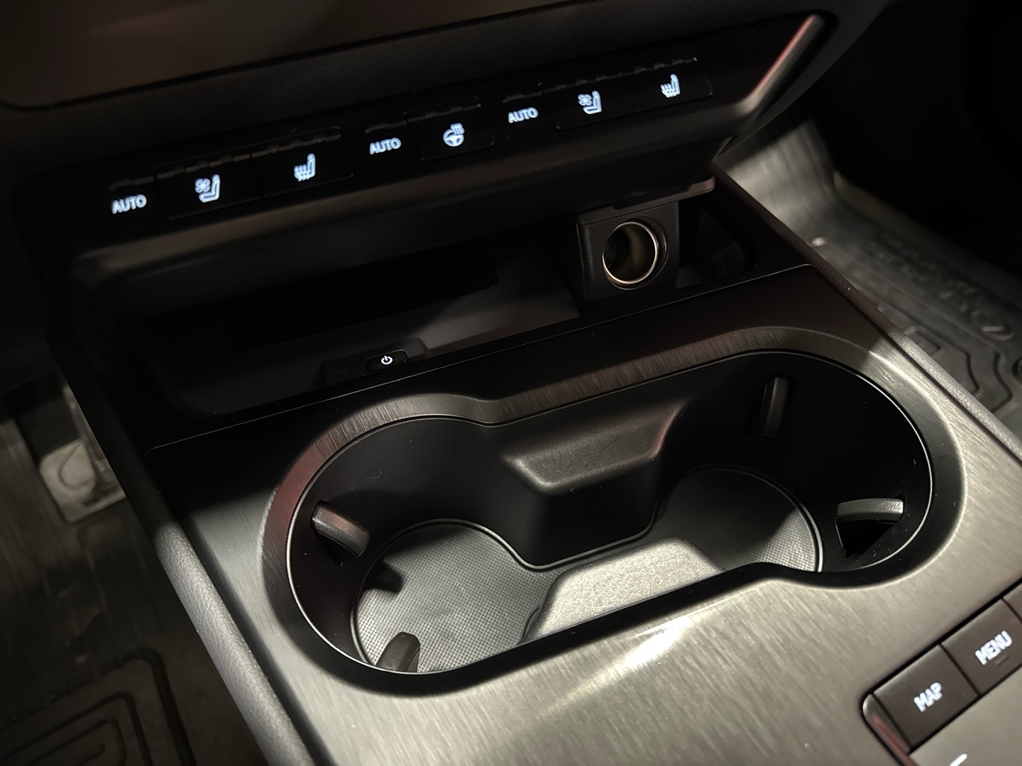 LEXUS UX 2022