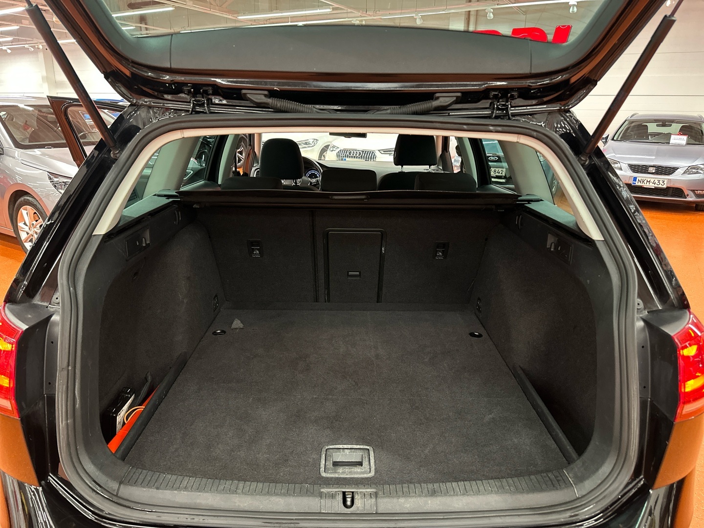 VOLKSWAGEN Golf 2014