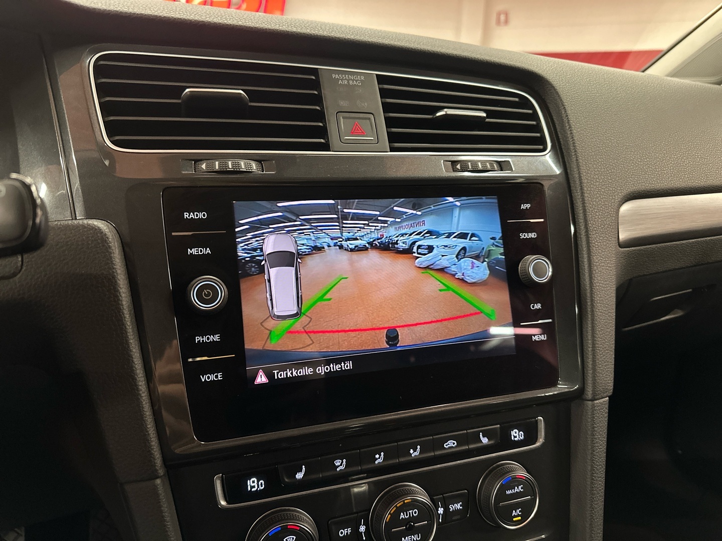 VOLKSWAGEN Golf 2018