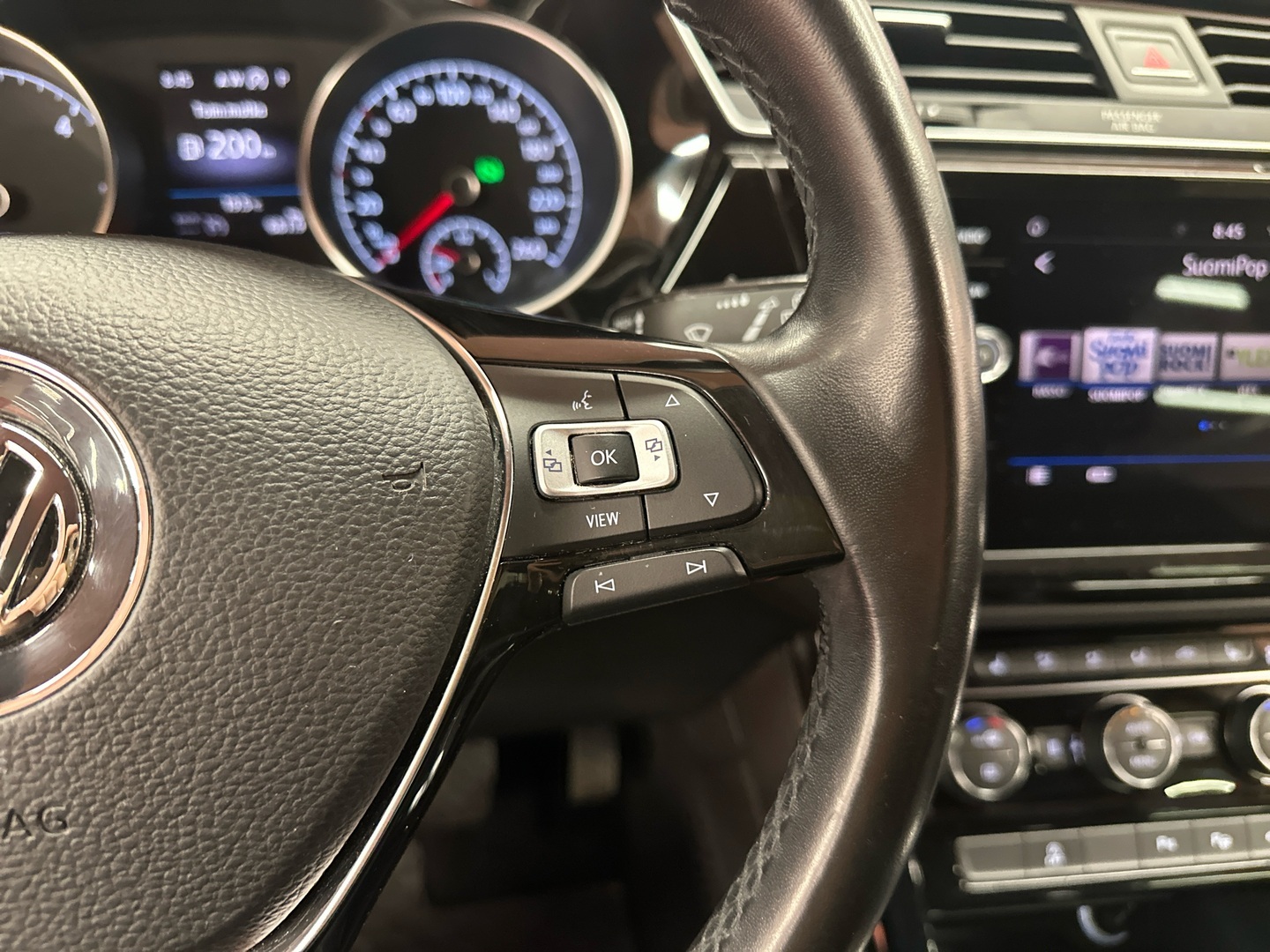 VOLKSWAGEN Touran 2019