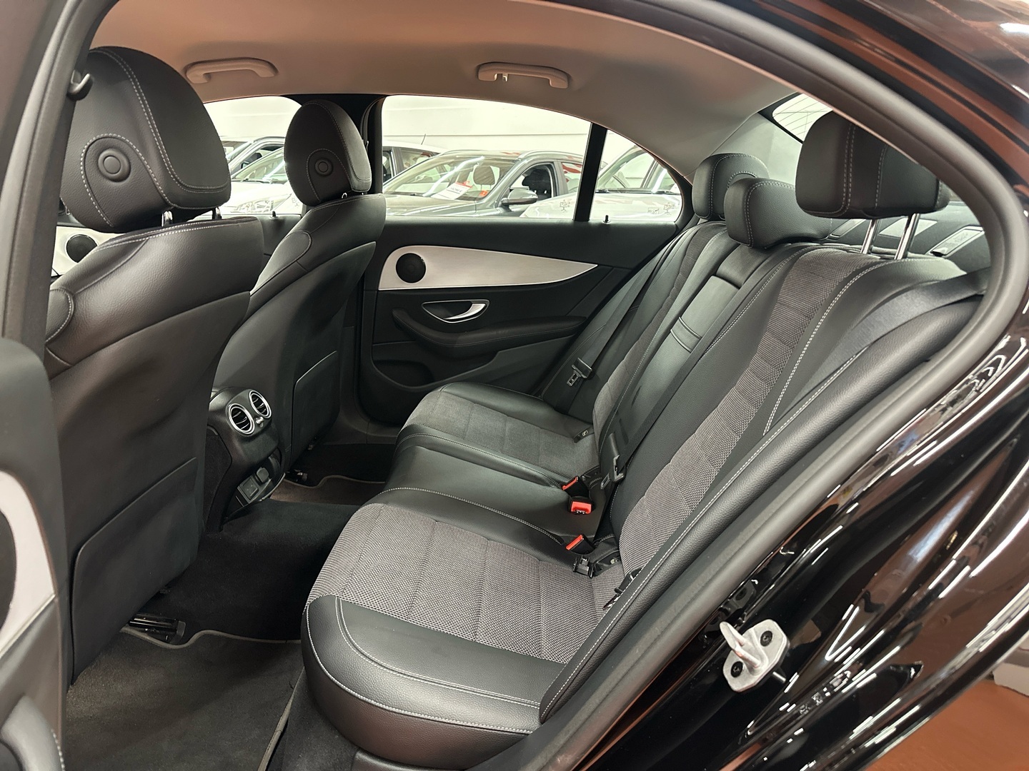 MERCEDES-BENZ E 2021