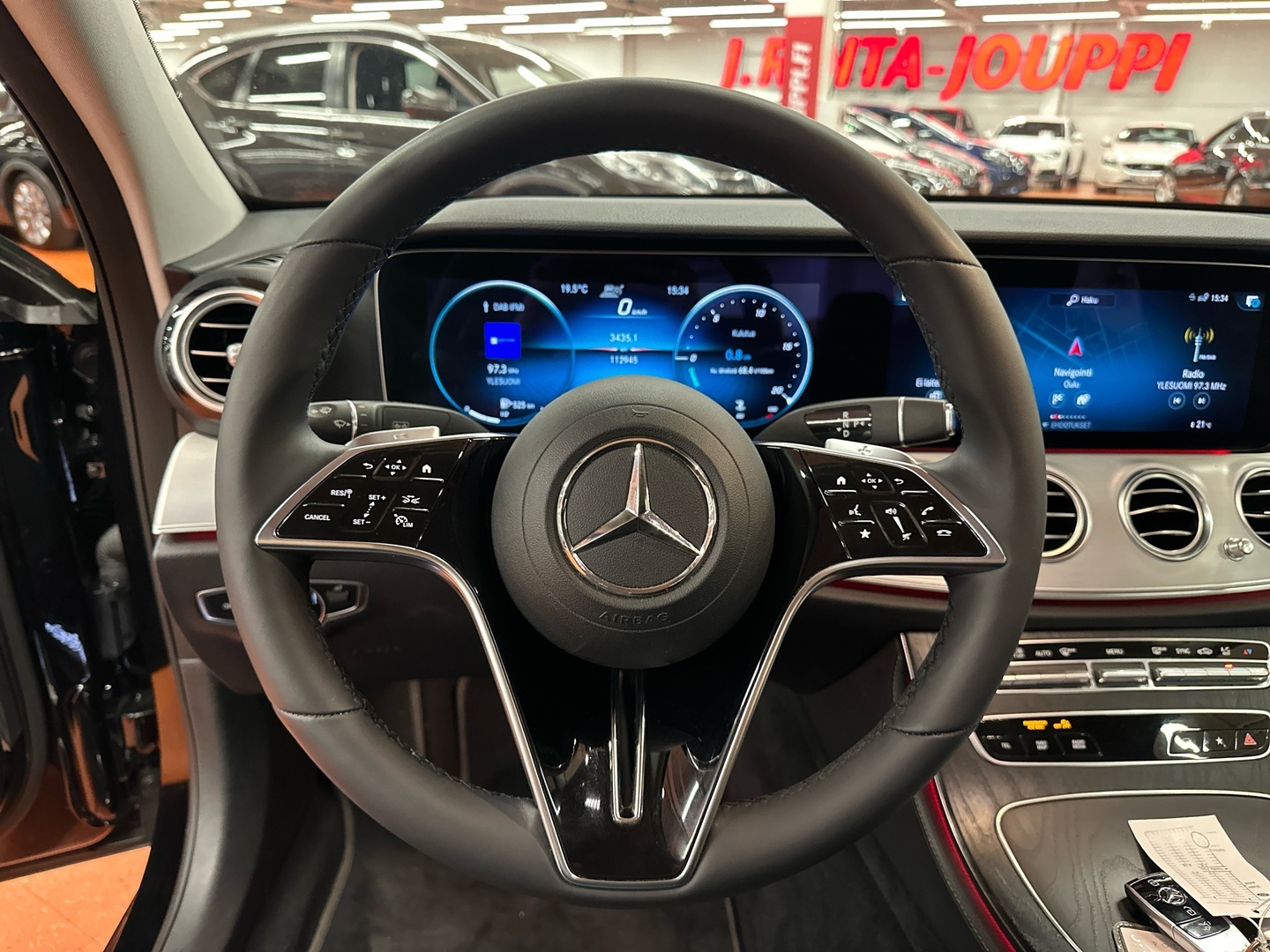 MERCEDES-BENZ E 2021