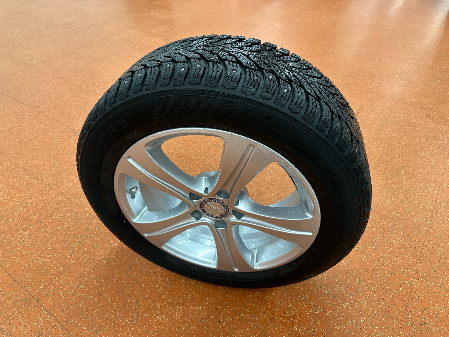 MERCEDES-BENZ E 2021