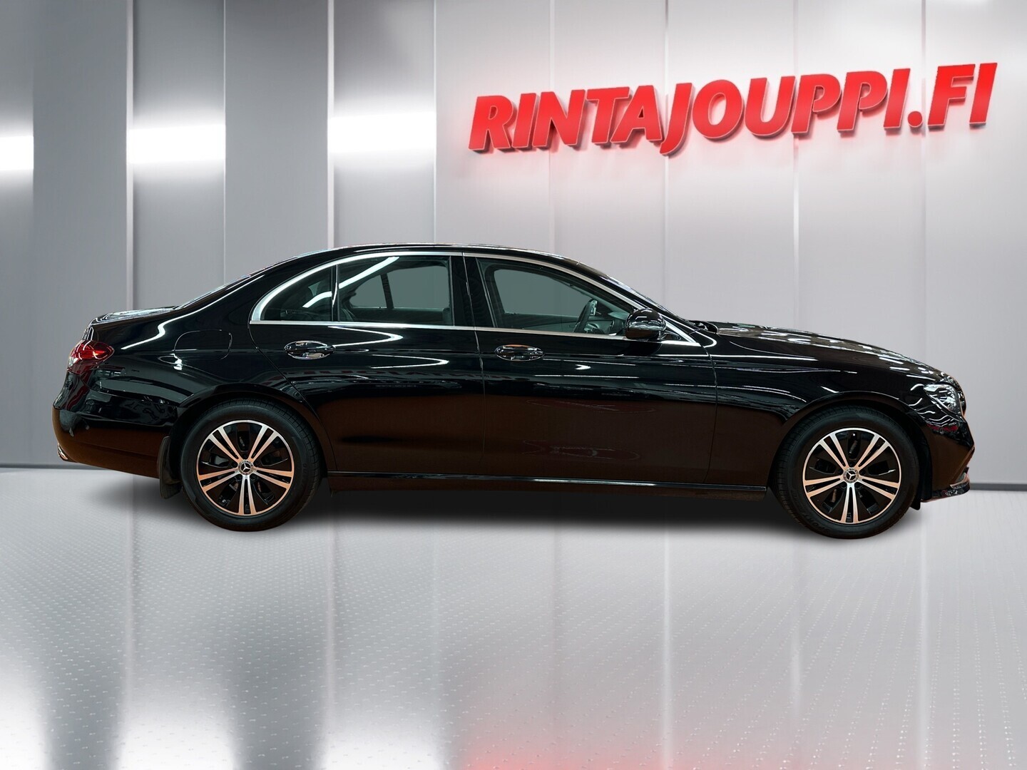 MERCEDES-BENZ E 2021