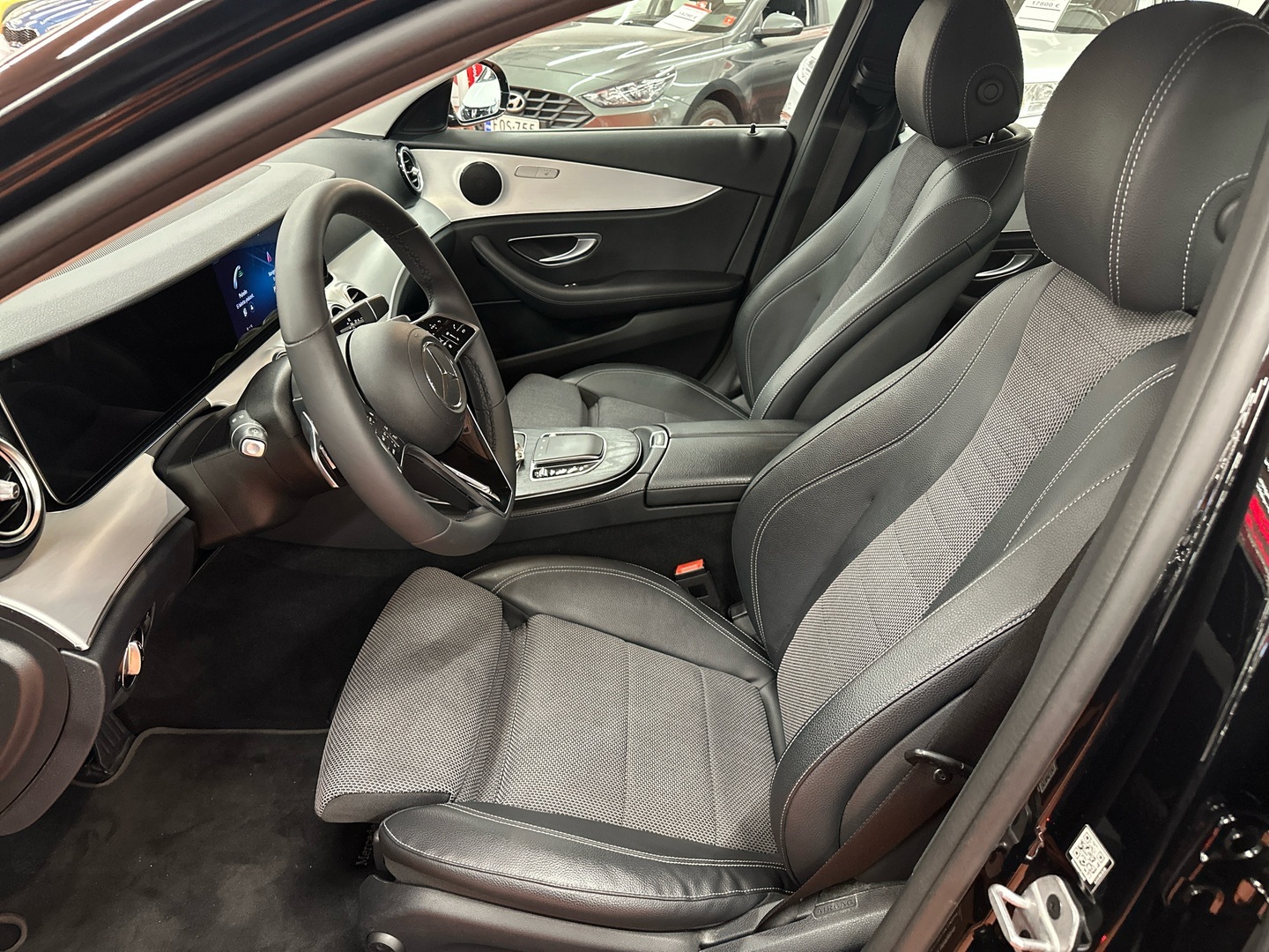 MERCEDES-BENZ E 2021