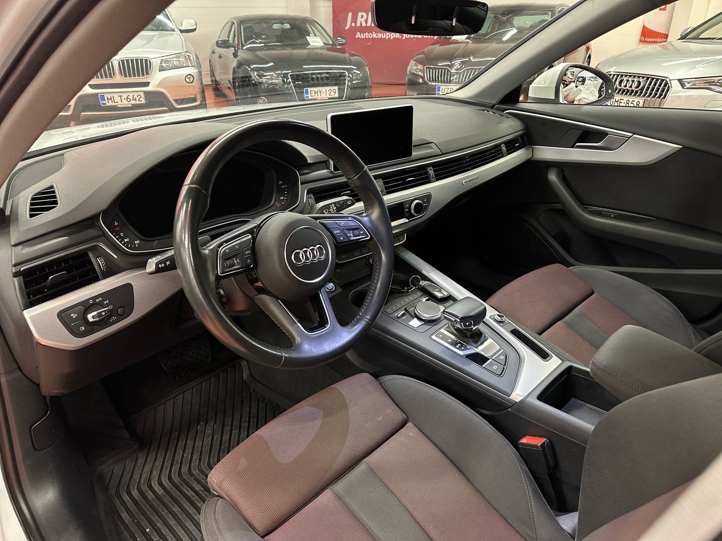 AUDI A4 2018
